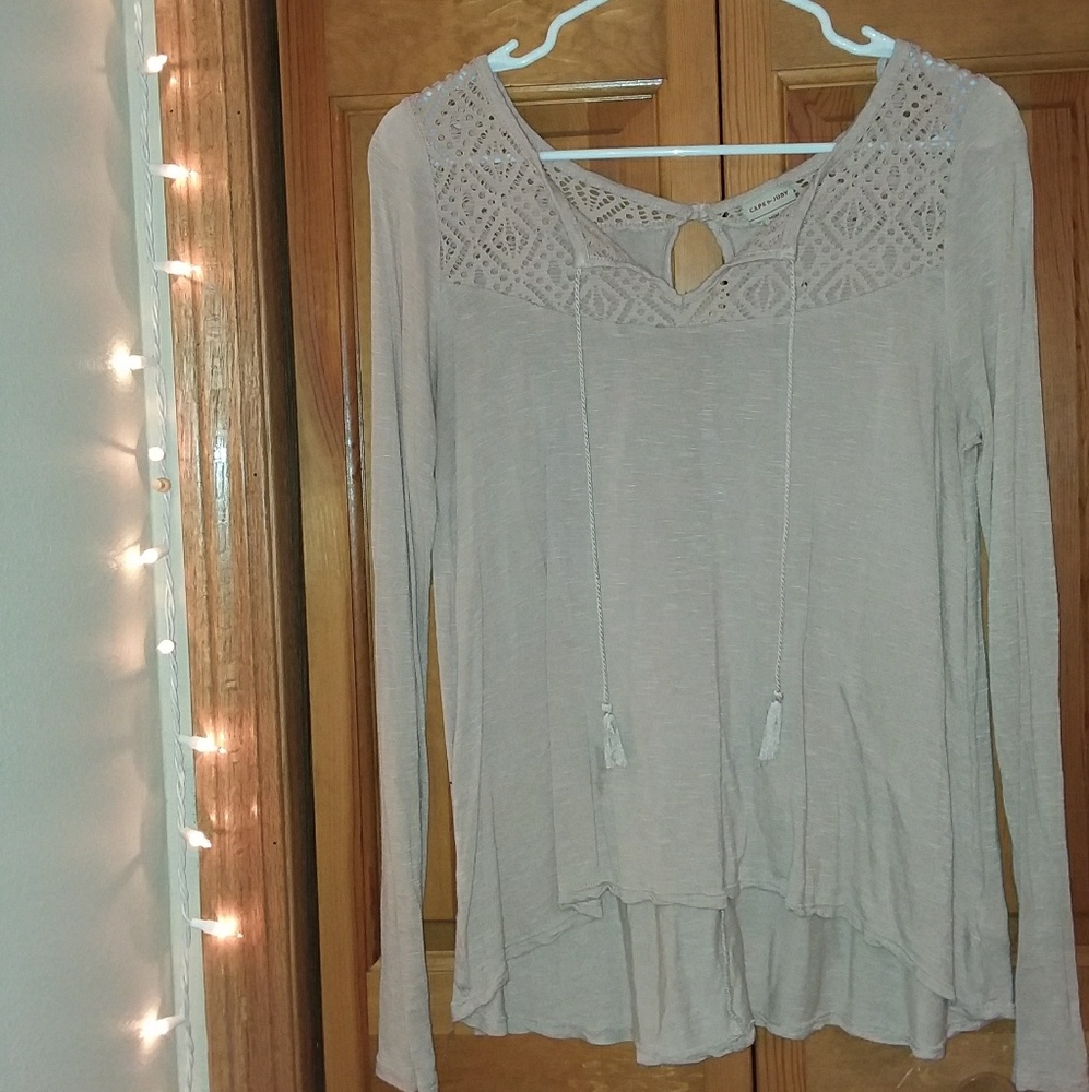 Light pink top